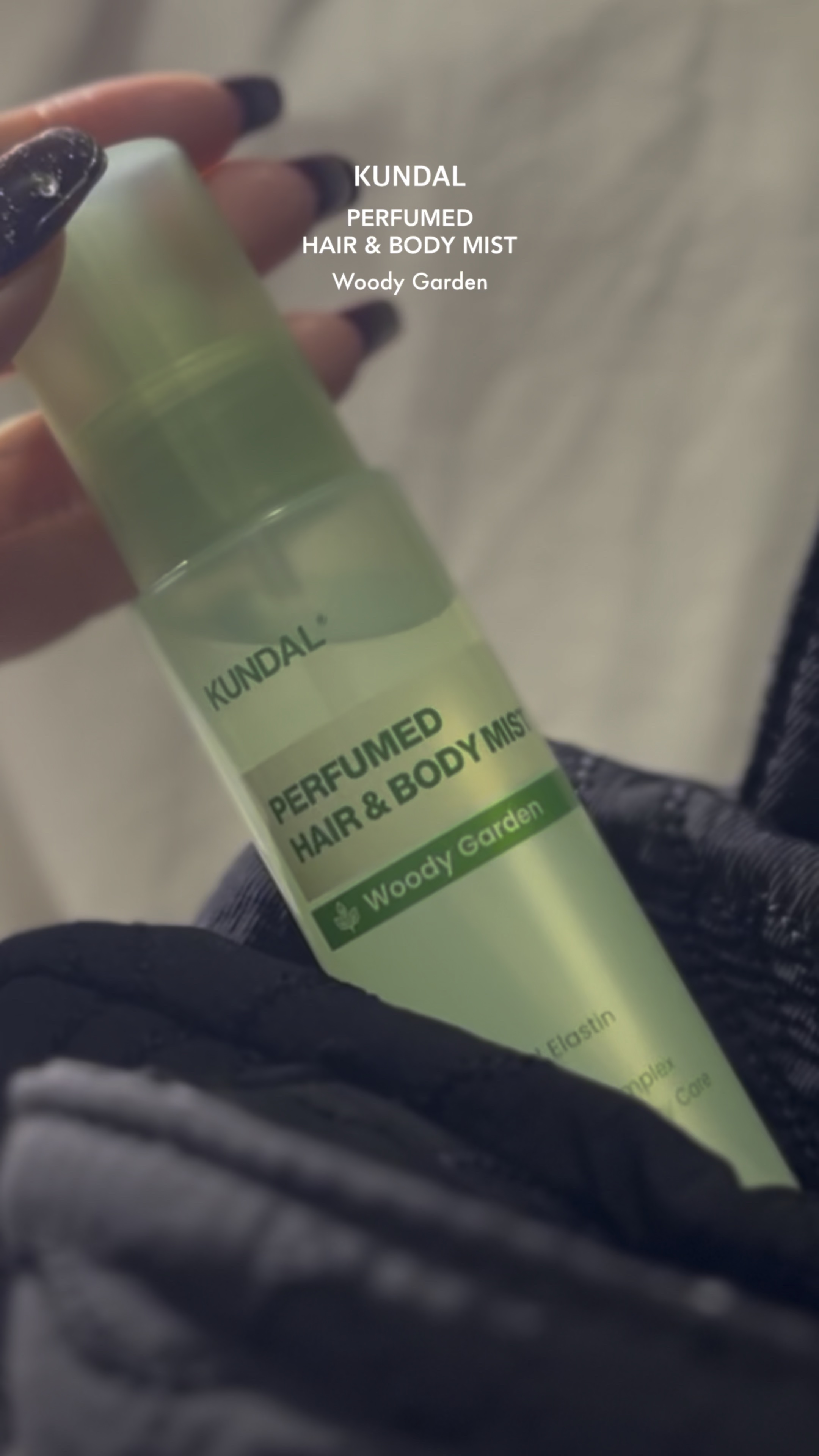 パフュームヘア&ボディミスト ウッディガーデンの香り/KUNDAL/ヘアミストの動画クチコミ1つ目