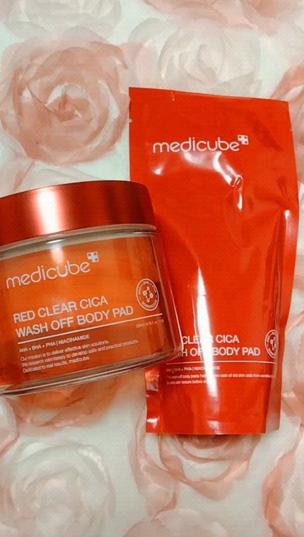 レッドシカ洗い流すボディパッド/MEDICUBE/ボディシートの人気ショート動画