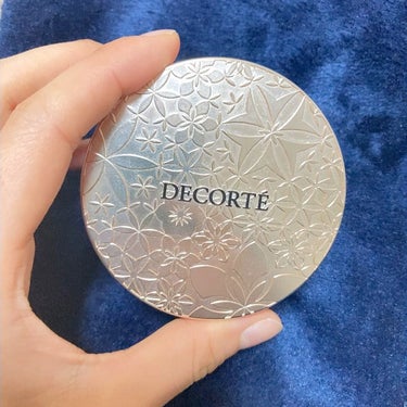  - DECORTÉ フェイスパウダー
00 t