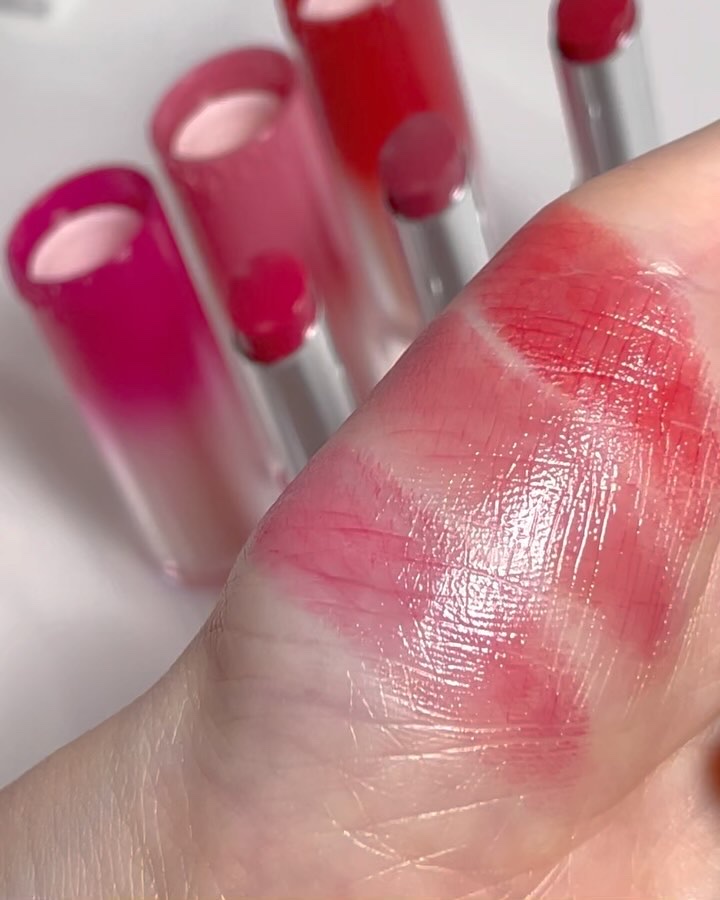 ノーウェアリップスティック バーミンググロー/espoir/口紅の動画クチコミ4つ目