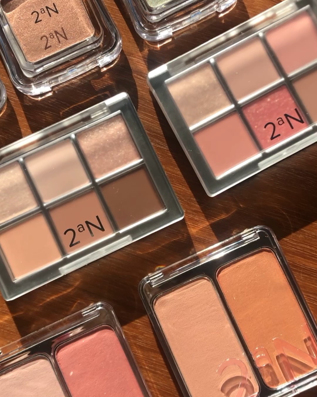 ピュアグラッシュ ハイライター/2aN/パウダーハイライトの人気ショート動画