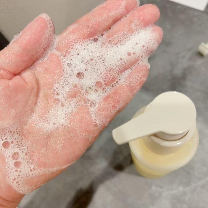 カーミングフェイシャルウォッシュ/favs/洗顔フォームの動画クチコミ4つ目