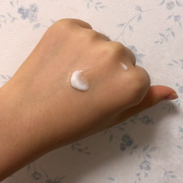 SHIRO ハンドクリーム サボンのクチコミ「皆さんこんばんは！YUKICHIです☺️
今回はshiroのサボンのハンドクリームです。
2枚.....」（2枚目）