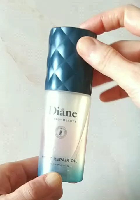 パーフェクトビューティー ナイトリペアヘアオイル ミッドナイトベリーの香り/ダイアン/ヘアオイルの人気ショート動画