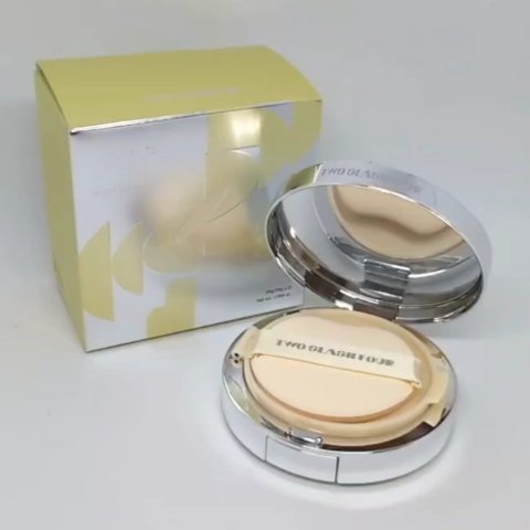 エンジェリックサテンクッション/TWO SLASH FOUR/クッションファンデーションを使ったクチコミ（3枚目）