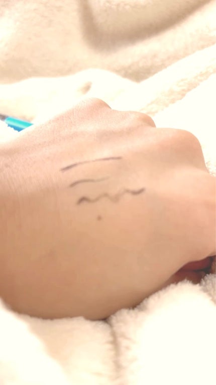 「密着アイライナー」極細クリームペンシル/デジャヴュ/ペンシルアイライナーを使ったクチコミ(4枚目)