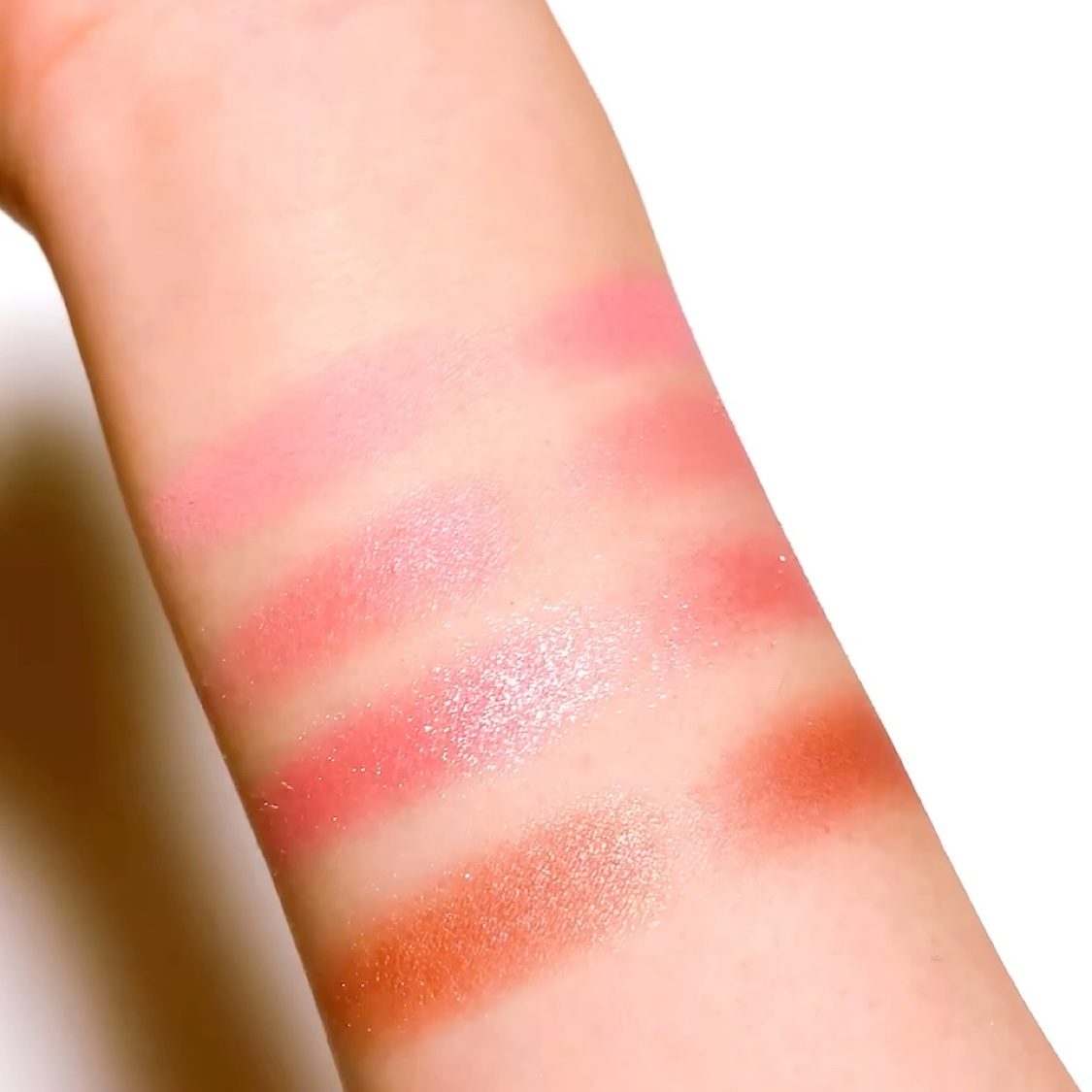 ストロベリーピンクミニパレット/dasique/アイシャドウパレットの動画クチコミ1つ目