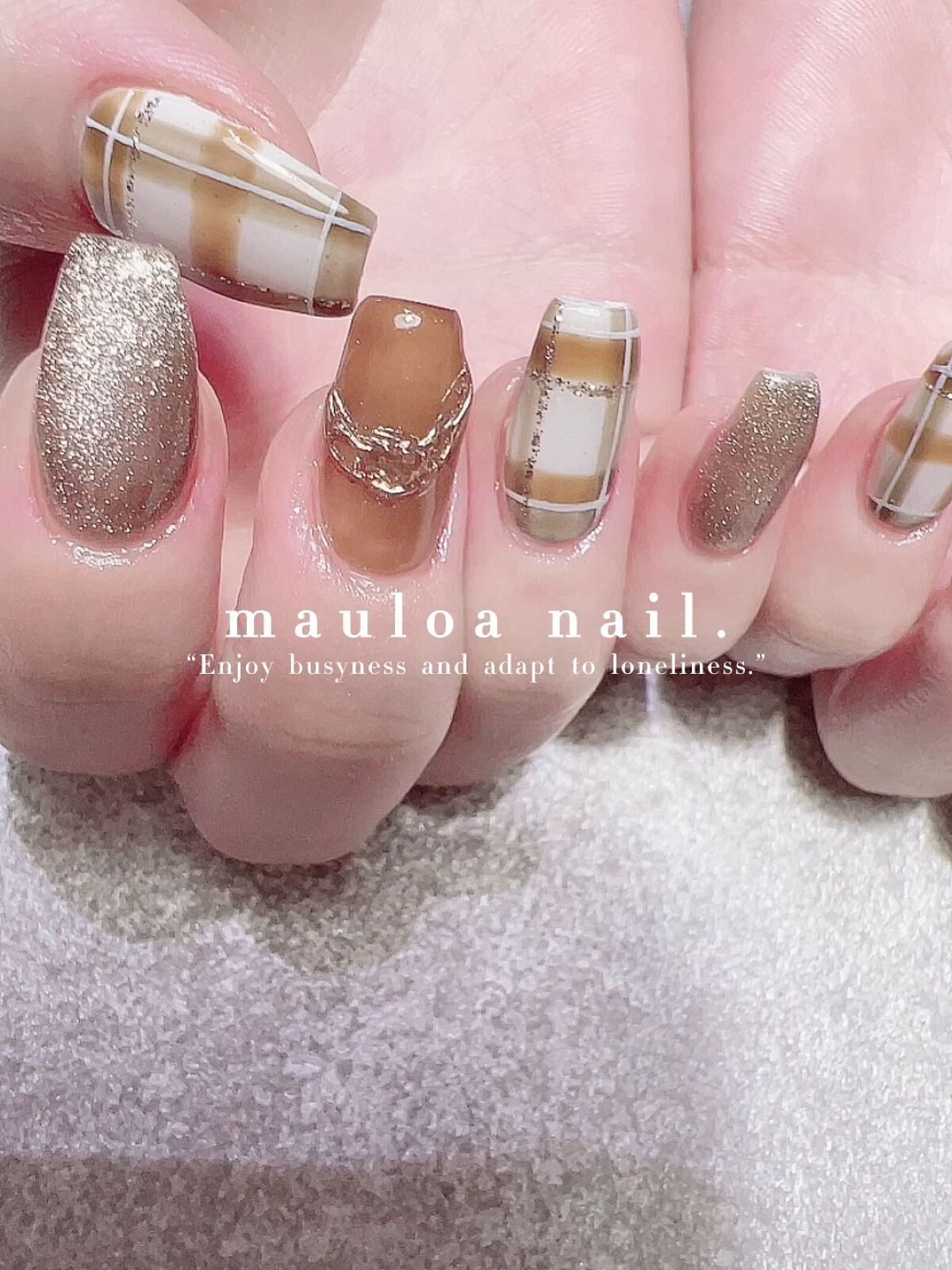 #ネイル,#冬ネイル,#アートネイル,#海ネイル,#ミラーアートネイル,#ニュアンスネイル,#くすみカラーネイル,#サマーネイル,#ジュエリーネイル,#ミラーネイル,#牛柄ネイル,#スタッズネイル,#太陽ネイル,#天王寺ネイル,#シンプルネイル,#タイル柄ネイル,#cow柄ネイルのネイルデザイン