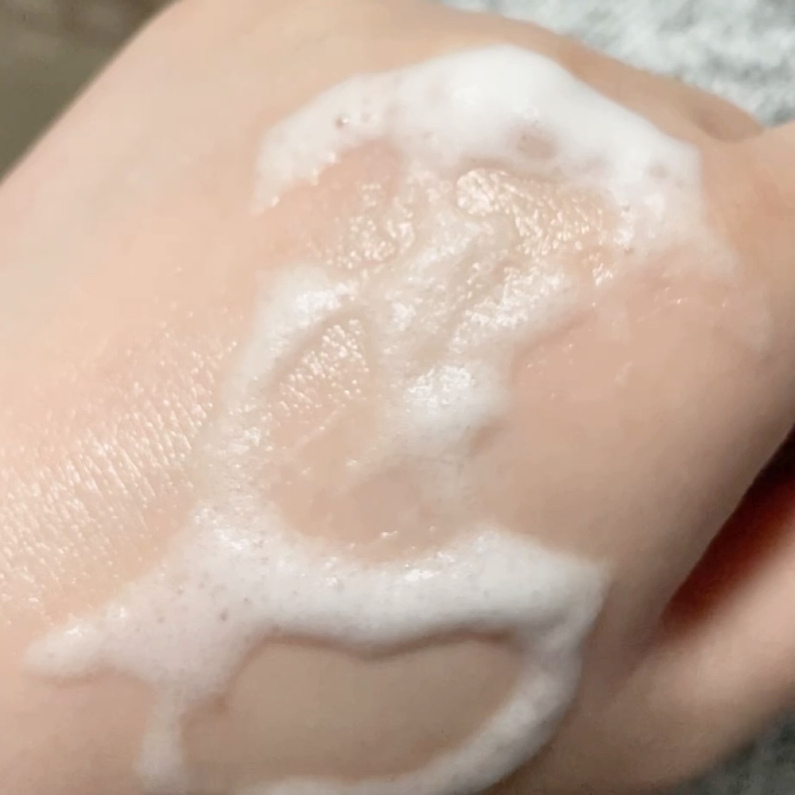 クリアバブルローション ビタミンC/aqua bank/化粧水の動画クチコミ5つ目