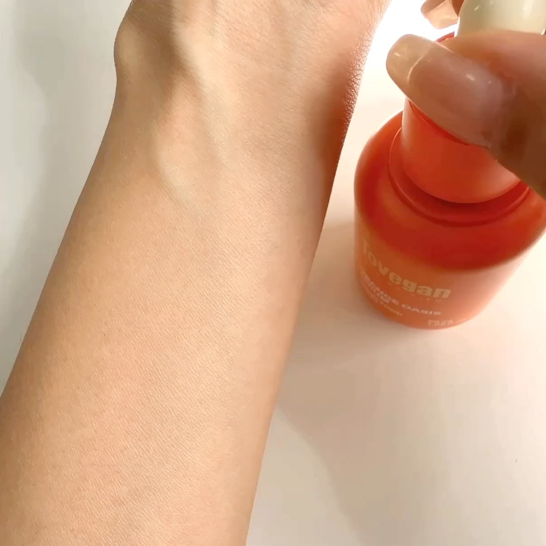 カラーフードシリーズオレンジオアシスセラム/Tovegan/美容液を使ったクチコミ（2枚目）