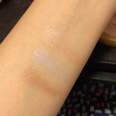 シャイニーシャドウ N SI04ヌードピンク/excel/単色アイシャドウを使ったクチコミ（2枚目）