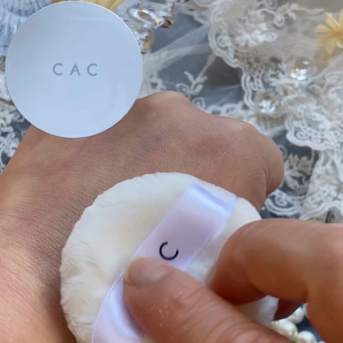 CACコンディショニング ルースパウダー 白絹/CAC/ルースパウダーの動画クチコミ1つ目
