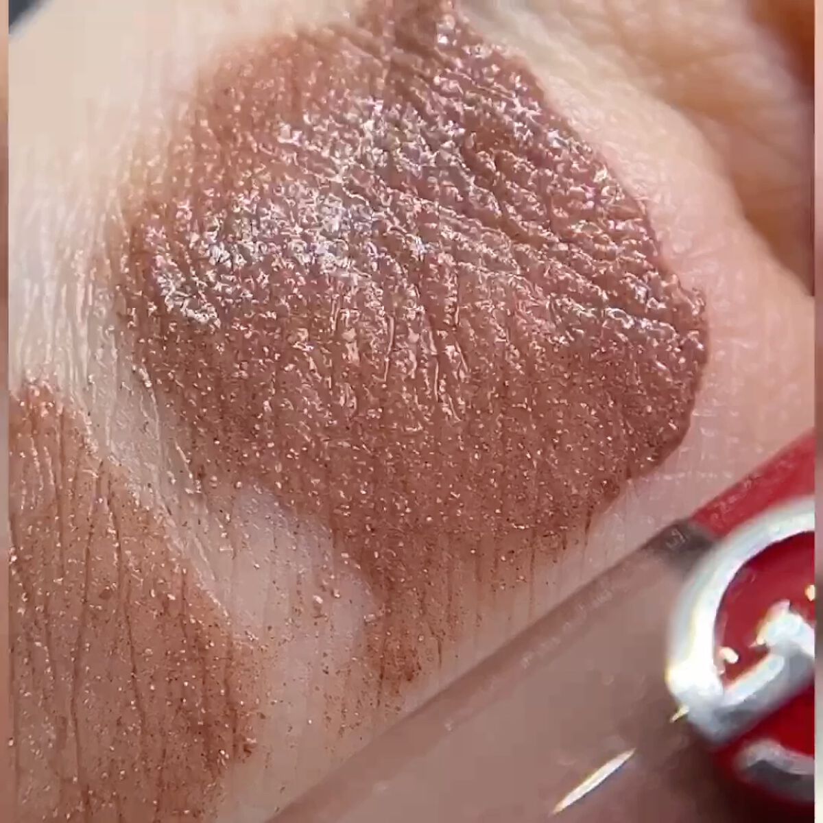 リップ マエストロ メディテラネア/ジョルジオ アルマーニ ビューティ/口紅の動画クチコミ1つ目