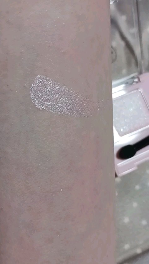 フーミー シングルアイシャドウ ローズタンドル/WHOMEE/単色アイシャドウを使ったクチコミ（1枚目）