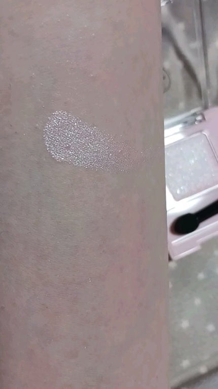 フーミー シングルアイシャドウ/WHOMEE/単色アイシャドウの人気ショート動画