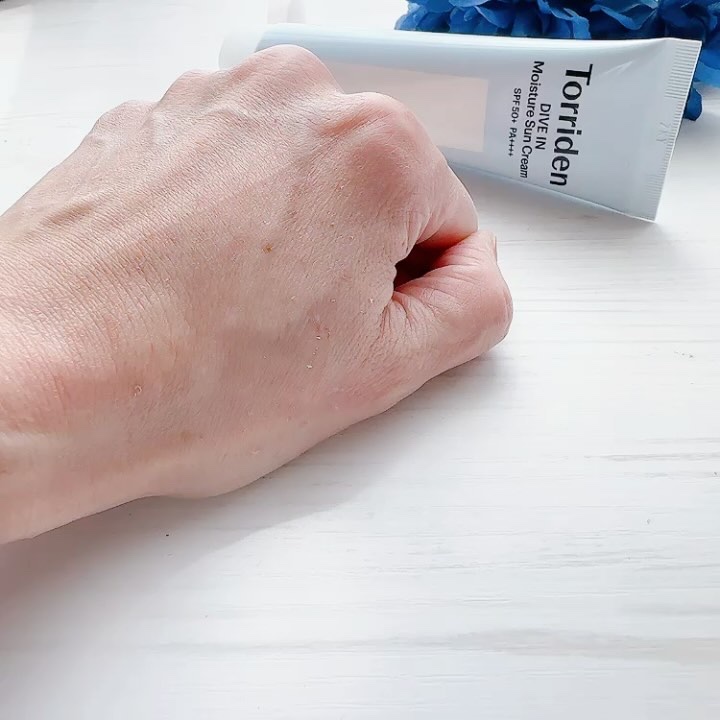 ダイブイン ウォータリーモイスチャーサンクリーム/Torriden/日焼け止めクリームを使ったクチコミ（3枚目）