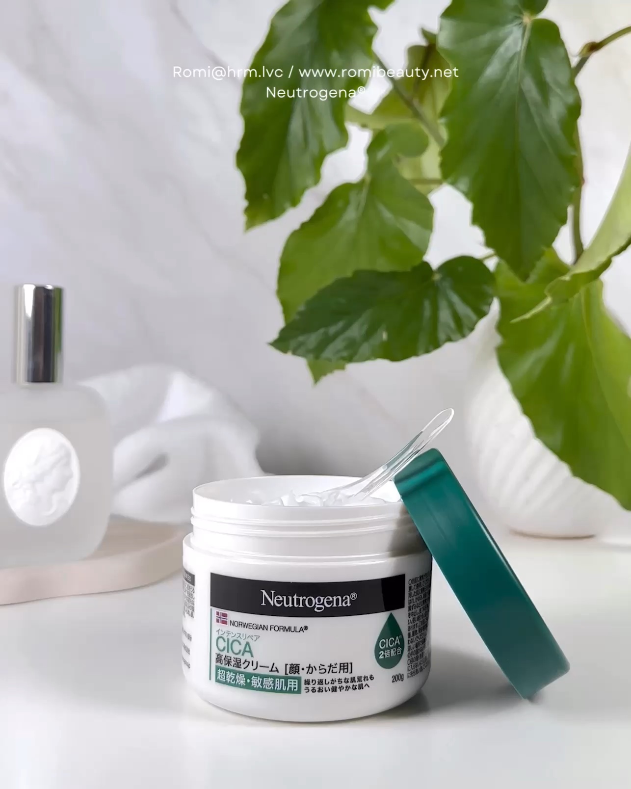 ニュートロジーナ®ノルウェー フォーミュラ インテンスリペア CICA 高保湿クリーム/Neutrogena/フェイスクリームの人気ショート動画