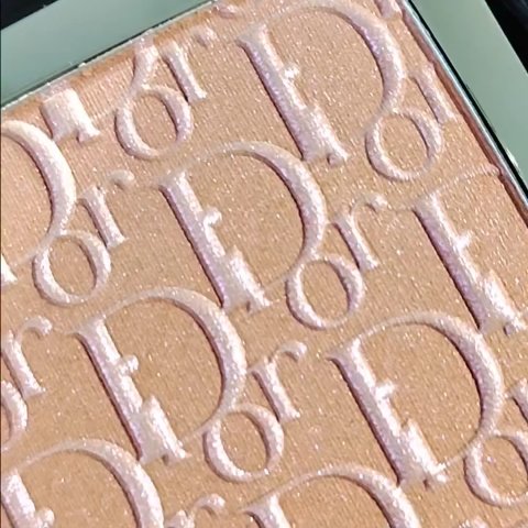 ディオールスキン ルージュ ブラッシュ/Dior/パウダーチークを使ったクチコミ（3枚目）