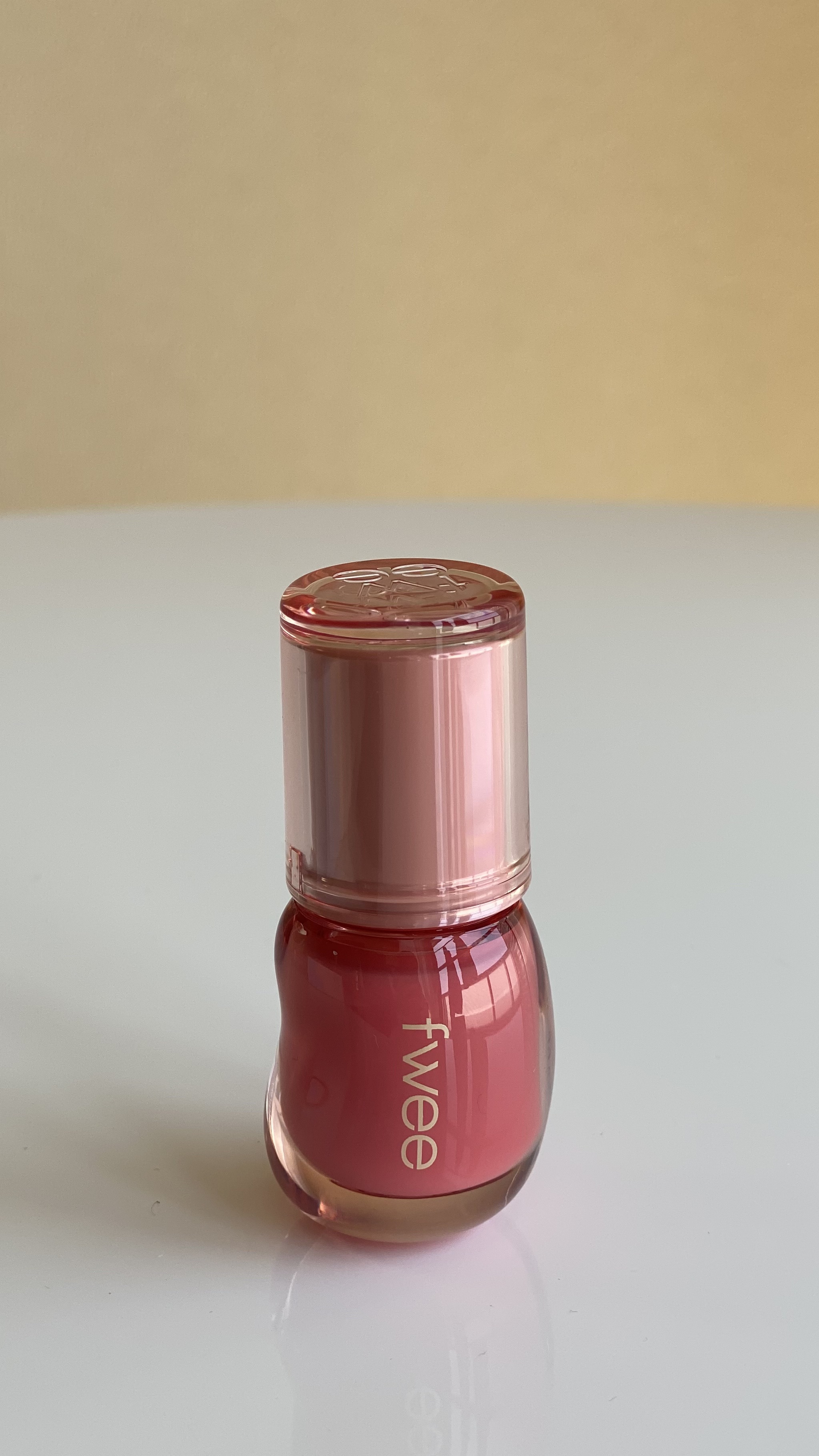 フィー 3Dボリューミンググロス/fwee/リップグロスを使ったクチコミ（1枚目）