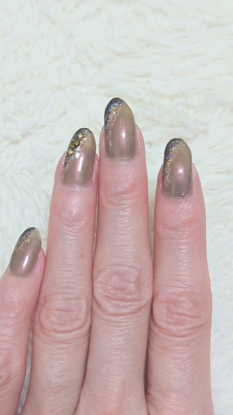 ネイルホリック Jungle Glitter/ネイルホリック/マニキュアの人気ショート動画