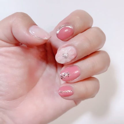 ぽこフォロバ on LIPS 「今日はネイルチェンジデザインはギリギリまで迷うのですがぷっくり..」(2枚目)
