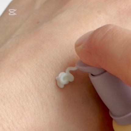 ブラックライスモイスチャーエアリーフィットデイリーサンスクリーン/haruharu wonder/日焼け止めクリームを使ったクチコミ(4枚目)