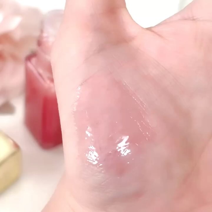 キスキス ビー グロウ オイル/GUERLAIN/リップグロスを使ったクチコミ（3枚目）