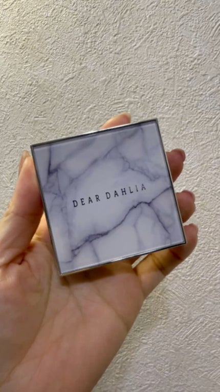 スキンルミナスハイライター/DEAR DAHLIA/パウダーハイライトの人気ショート動画