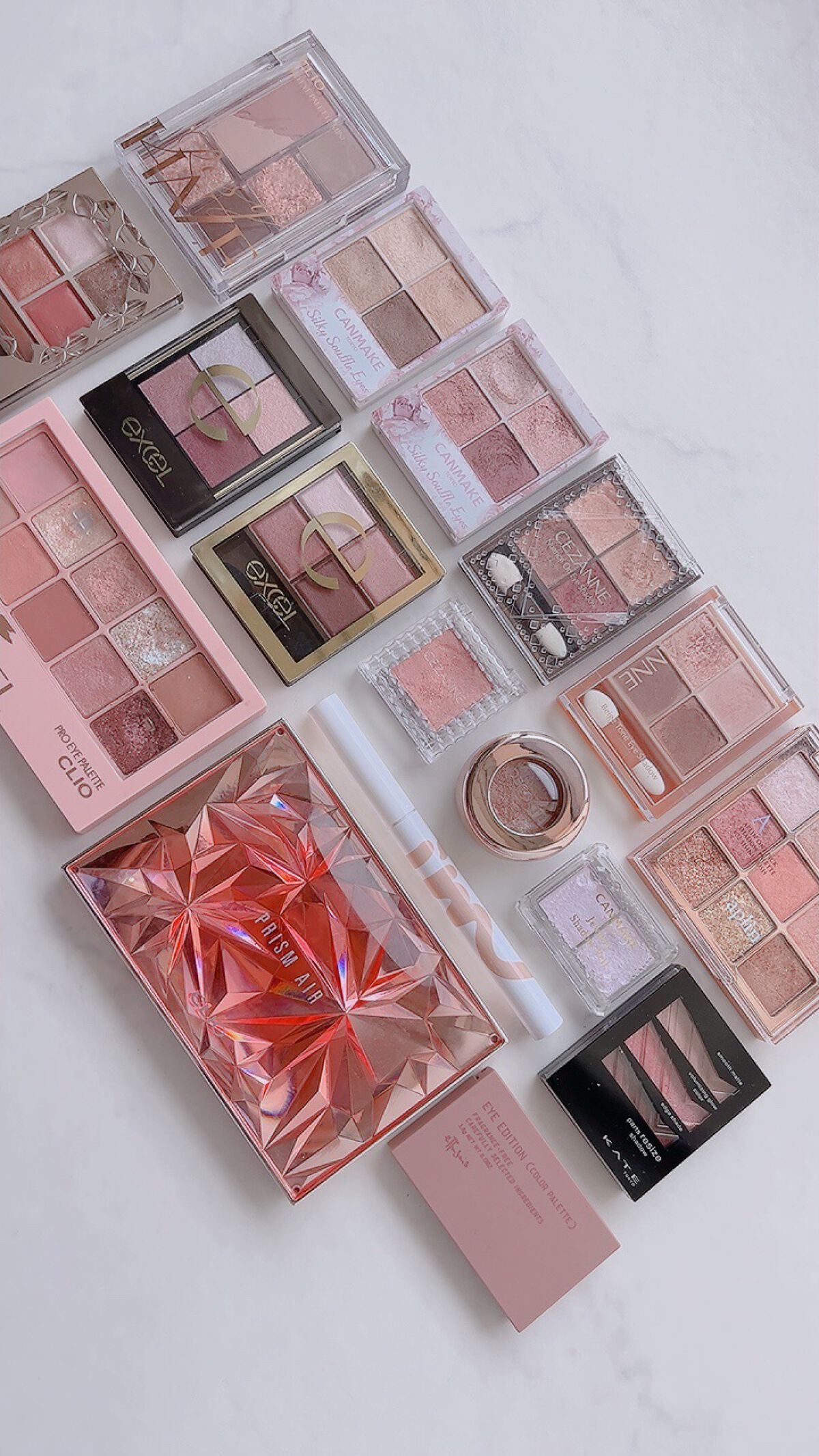 アイムスティックシャドウシマー/i’m meme/スティックアイシャドウの人気ショート動画