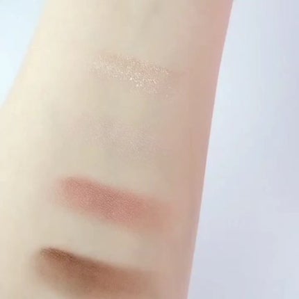 レブロン ダズル アイシャドウ クアッド/REVLON/アイシャドウパレットを使ったクチコミ(8枚目)