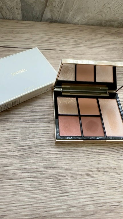 フェイス スタイリスト/SNIDEL BEAUTY/アイシャドウパレットの人気ショート動画