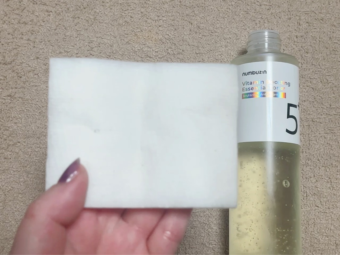5番 白玉グルタチオンCエッセンシャルトナー/numbuzin/化粧水を使ったクチコミ（2枚目）