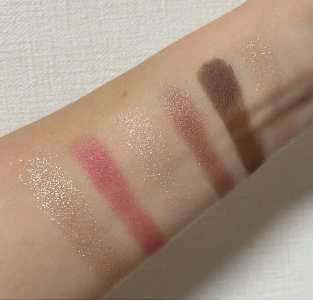 コンパクトアディクション リミテッドエディション オーロライルミネーション/ADDICTION/アイシャドウパレットの動画クチコミ2つ目