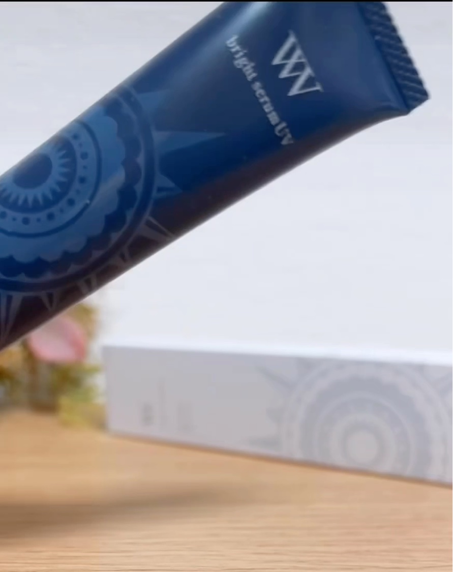 WHITE VEIL ブライトセラムUV/WHITE VEIL/日焼け止めローションの動画クチコミ3つ目