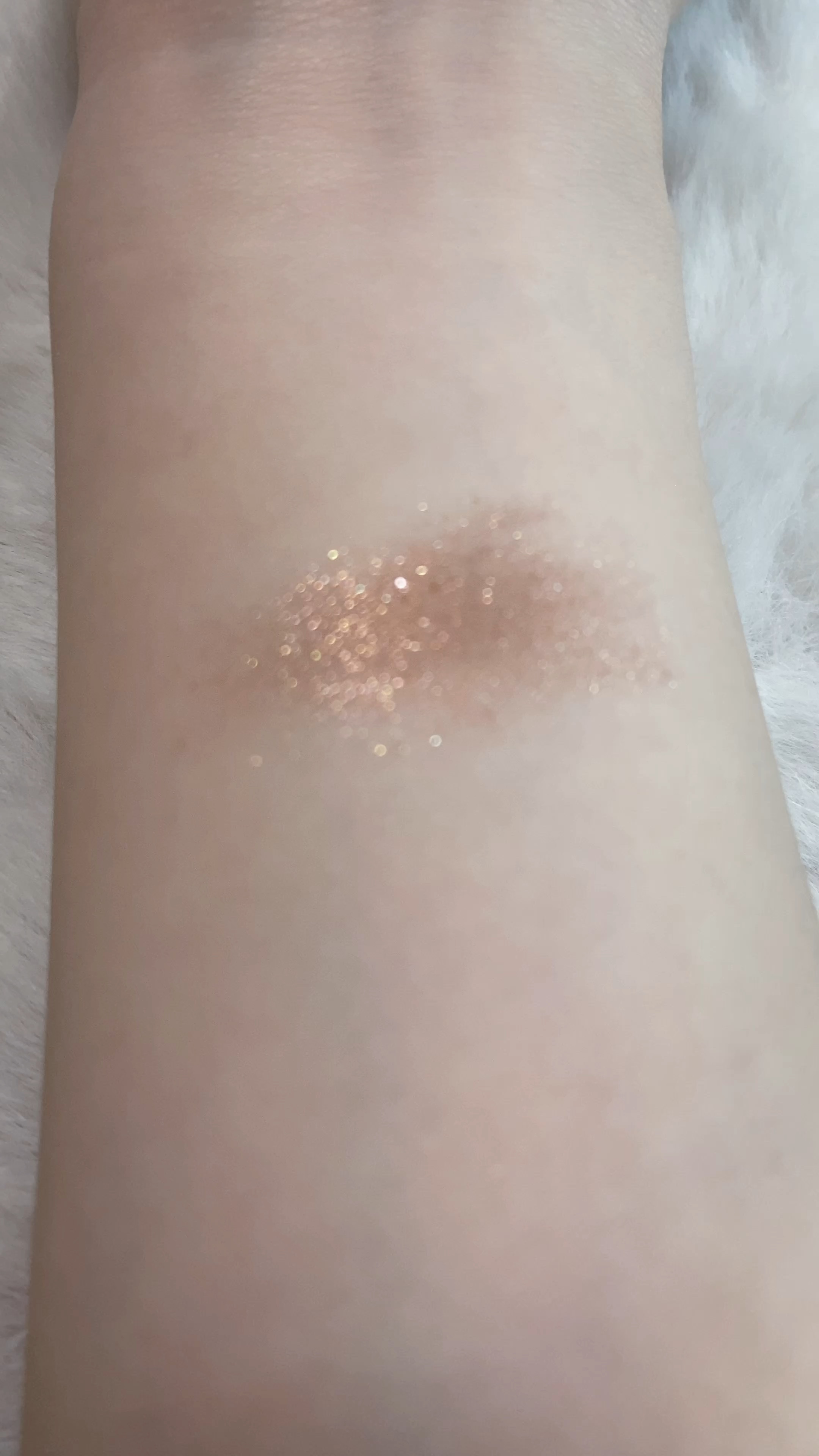 シャドーカスタマイズ (フローティング)/MAJOLICA MAJORCA/単色アイシャドウの動画クチコミ1つ目