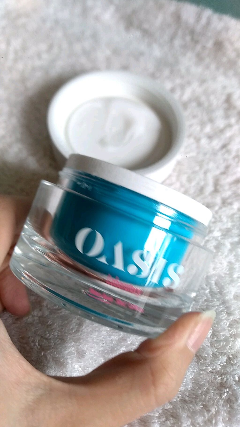 

Oasis Laboratoryのクリーム❤

もっちりぷるんとしたテクスチャー
みずみずしくのばしやすいテクスチャーで
とても使いやすいです！
香りもよくいやされます❤


#Oasis Laboratory
#Watery Bomb