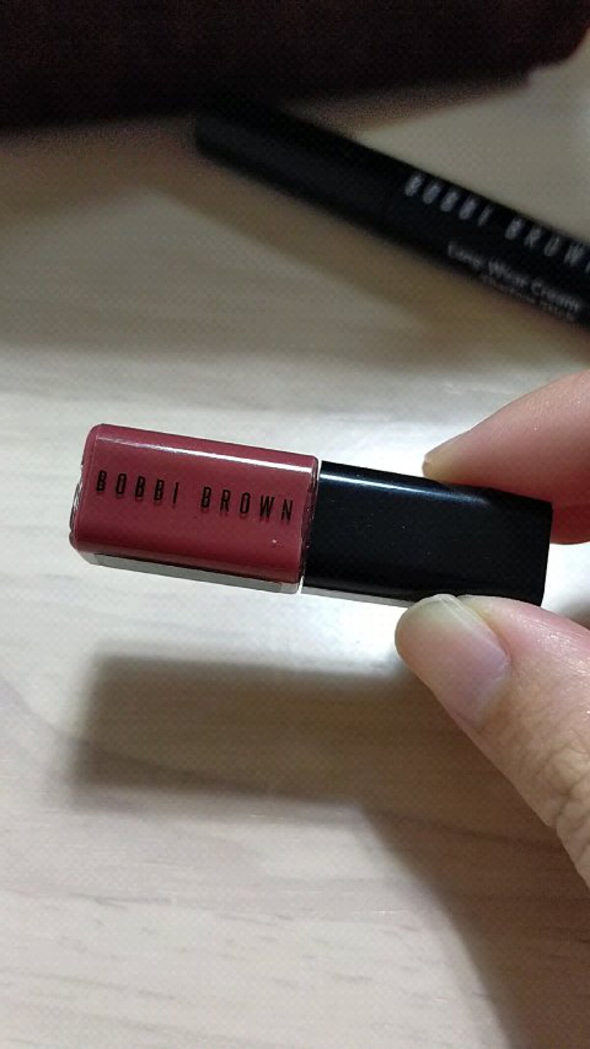 クラッシュドオイル インフューズド グロス/BOBBI BROWN/リップグロスの動画クチコミ1つ目