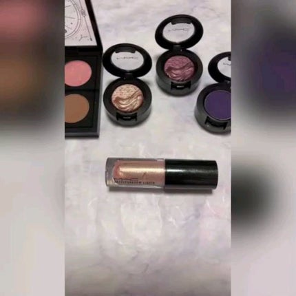 エクストラ ディメンション アイシャドウ/M・A・C/単色アイシャドウの人気ショート動画