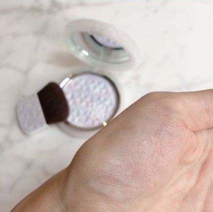 AQ オーラ リフレクター/DECORTÉ/プレストパウダーを使ったクチコミ(3枚目)