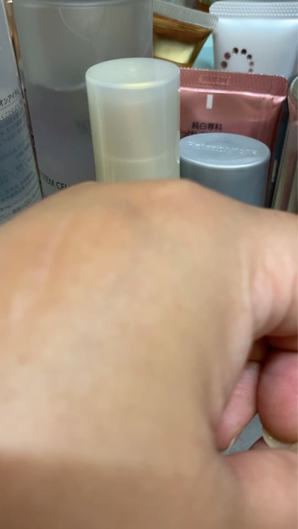 ストロング ラスティング アイベース/リンメル ロンドン/アイシャドウベースを使ったクチコミ（2枚目）