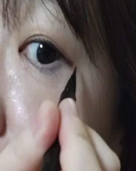 リキッドアイライナーTP/キングダム/リキッドアイライナーを使ったクチコミ（2枚目）