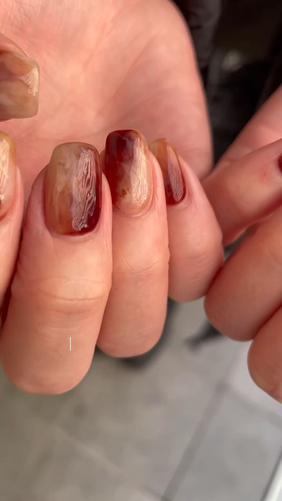 #アシメネイル,#ボルドーネイル,#カフェオレネイル,#ワンカラーネイル,#カジュアルネイルのネイルデザイン