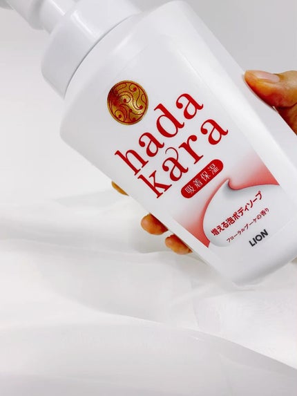 hadakara ボディソープ 泡で出てくるタイプ フローラルブーケの香り/hadakara/ボディソープの人気ショート動画