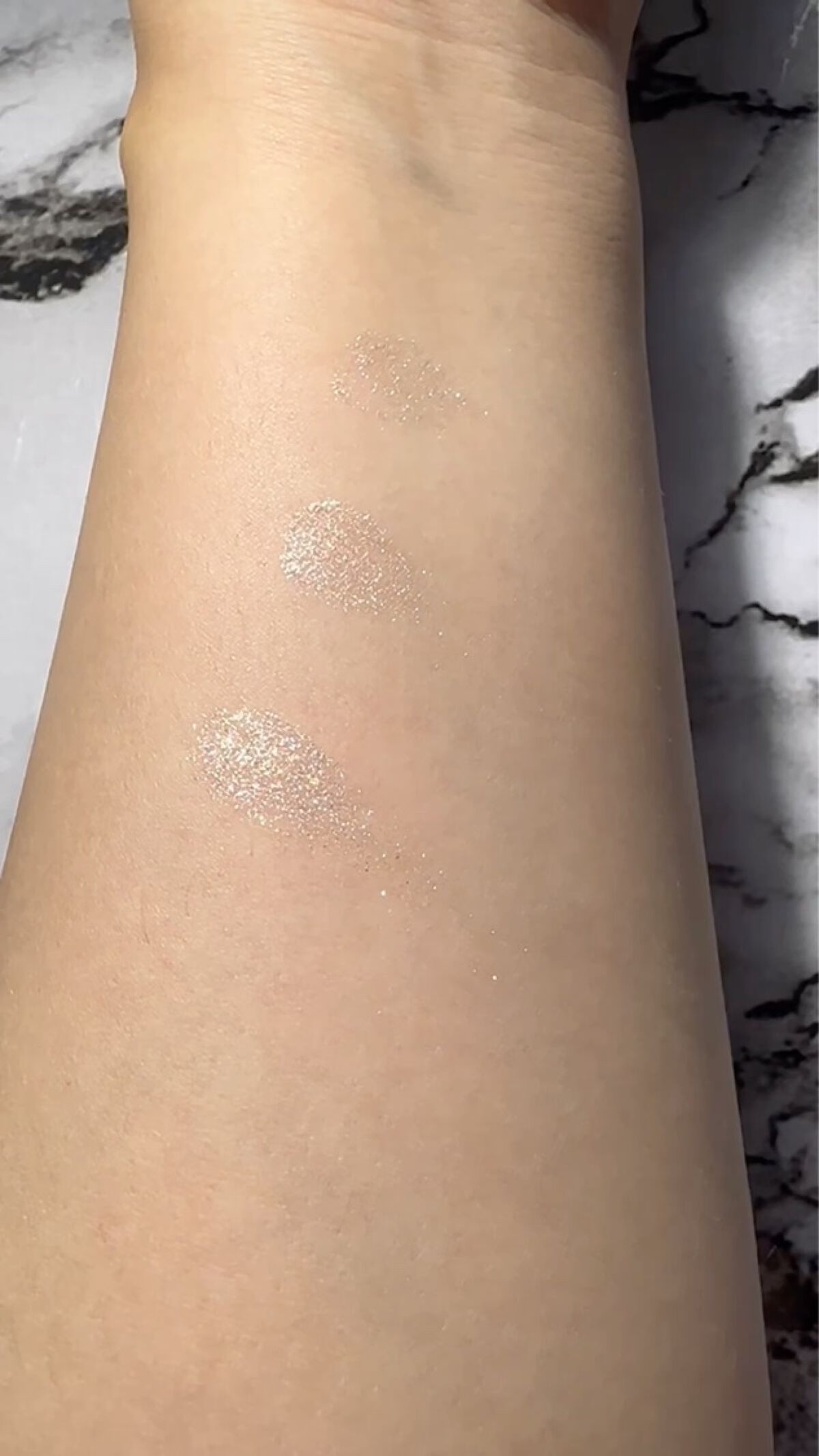 グリッター シャドウ カラー/rom&nd/グリッターを使ったクチコミ（3枚目）