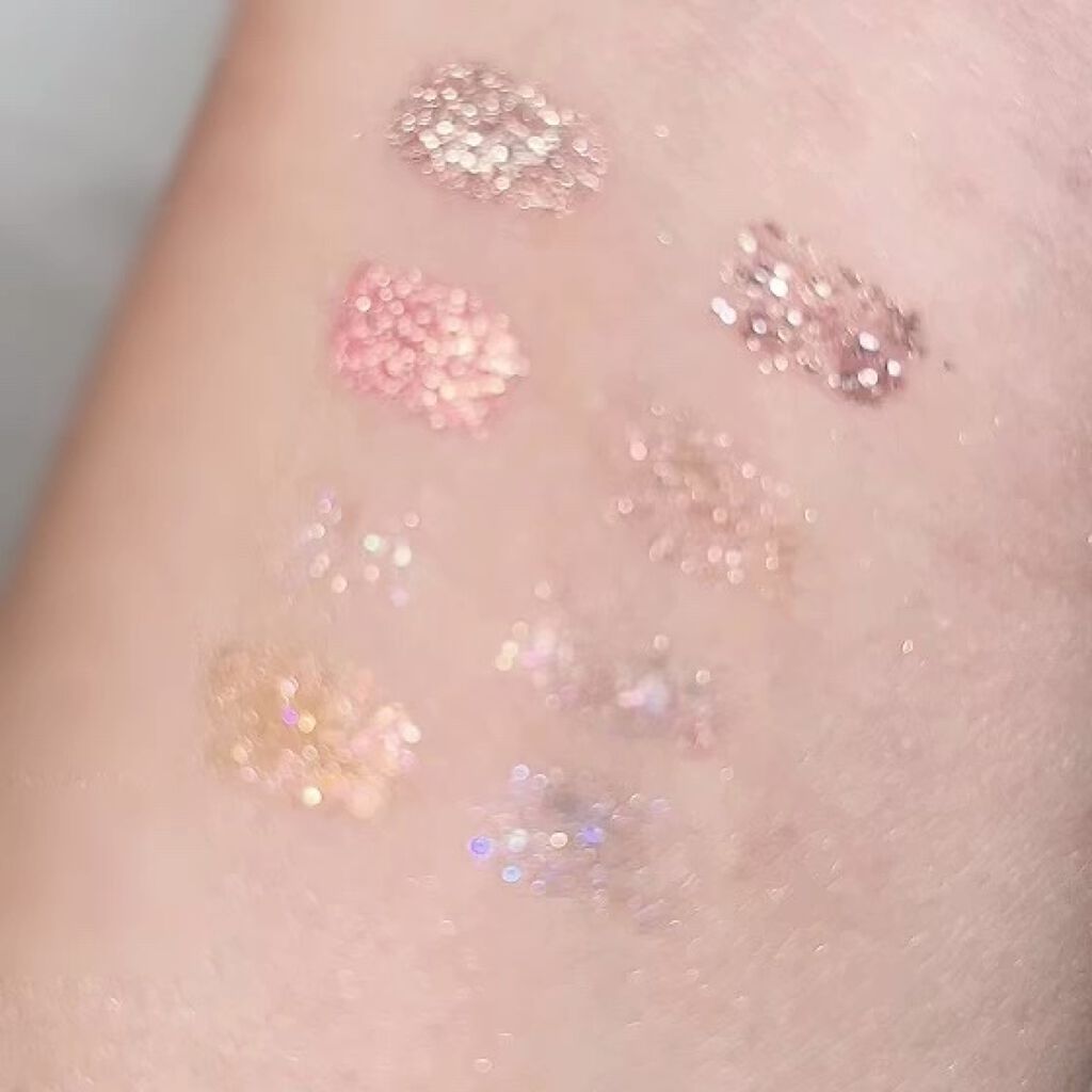 スターダイヤモンドストリーマーリキッドアイシャドウ/HEXZE（ヘックスゼ）/リキッドアイシャドウの人気ショート動画