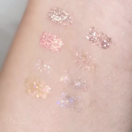 スターダイヤモンドストリーマーリキッドアイシャドウ/HEXZE(ヘックスゼ)/リキッドアイシャドウの人気ショート動画