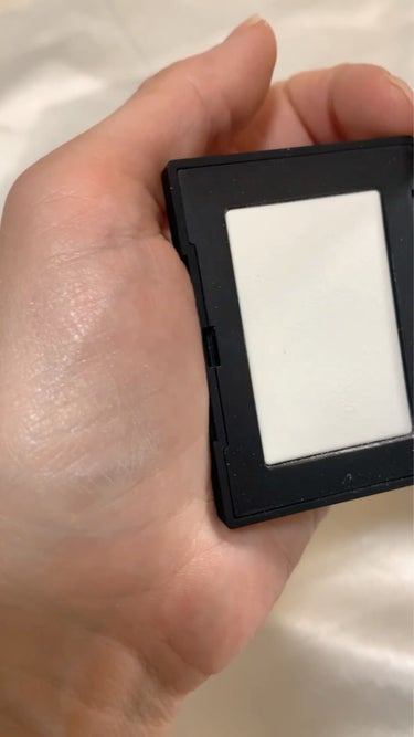 ライトリフレクティングセッティングパウダー　プレスト　N/NARS/プレストパウダーを使ったクチコミ（5枚目）