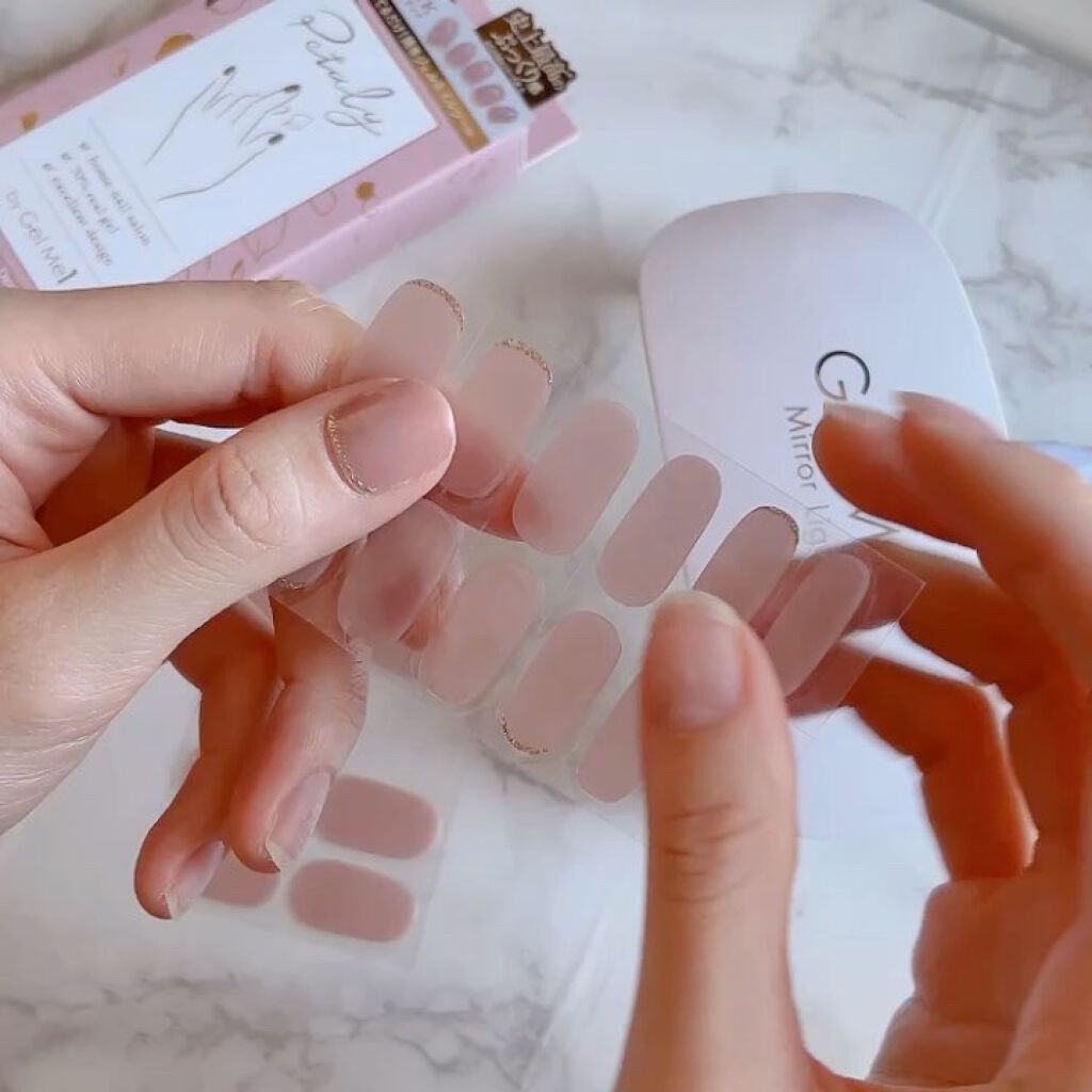 ジェルミーペタリー/ジェルミーワン/ネイルシールの動画クチコミ1つ目