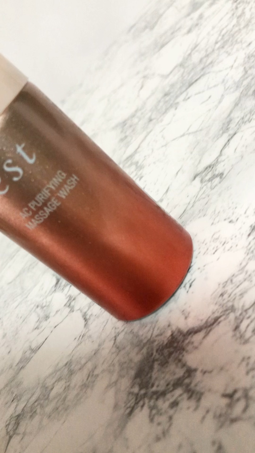 エスト AC ピュリファイ マッサージウォッシュ/est/泡洗顔の人気ショート動画