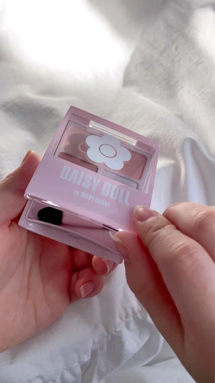 デイジードール アイカラー パレット/DAISY DOLL by MARY QUANT/アイシャドウパレットを使ったクチコミ(3枚目)